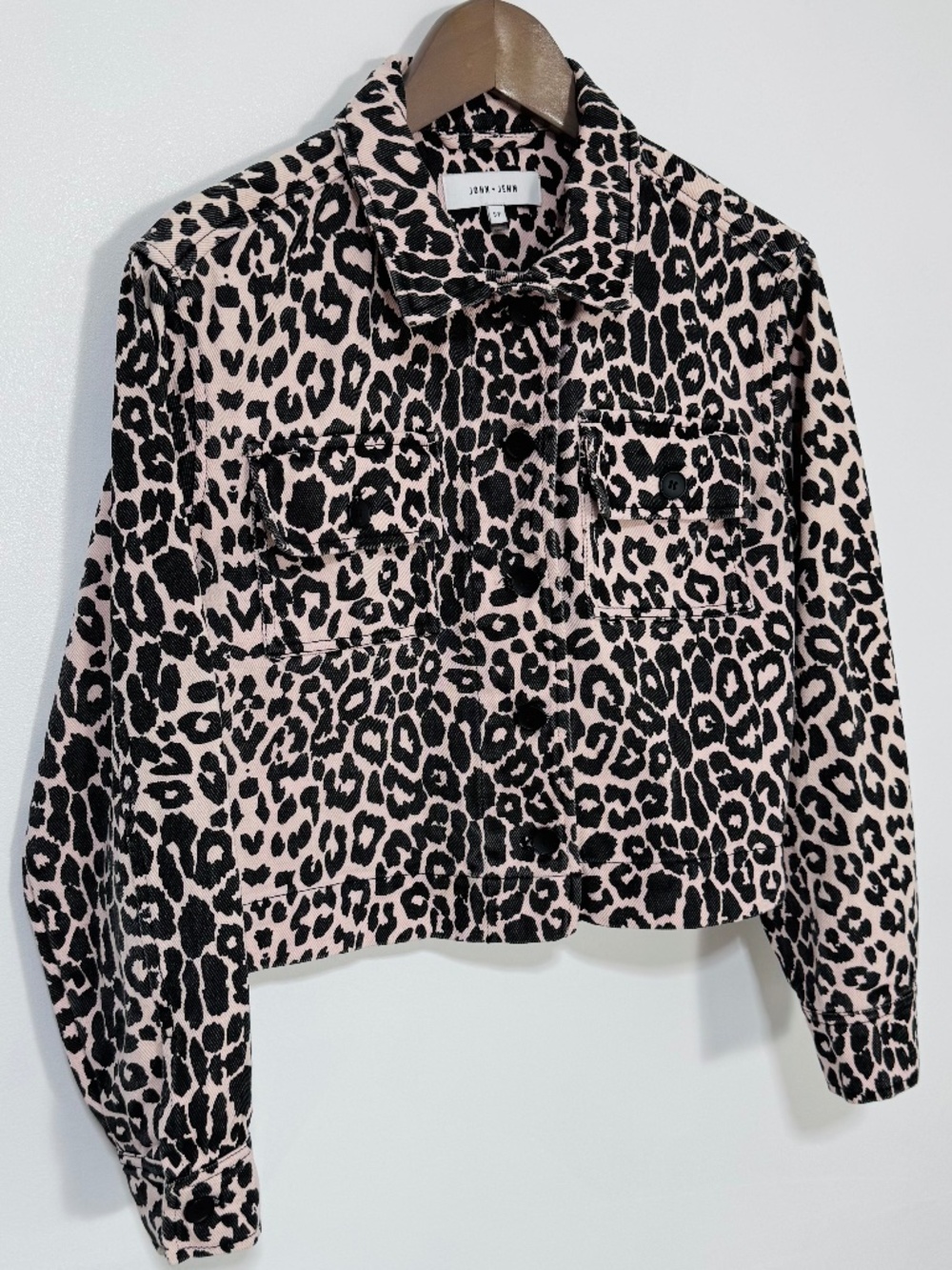 NWOT John + Jenn "Gino" Leopard Animal Denim Trucker Jacket in Pink Panther, S